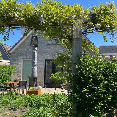 Genieten In Een Luxe Vakantiewoning, Dichtbij Het Ijsselmeer En Strand Villa Warns Exterior foto