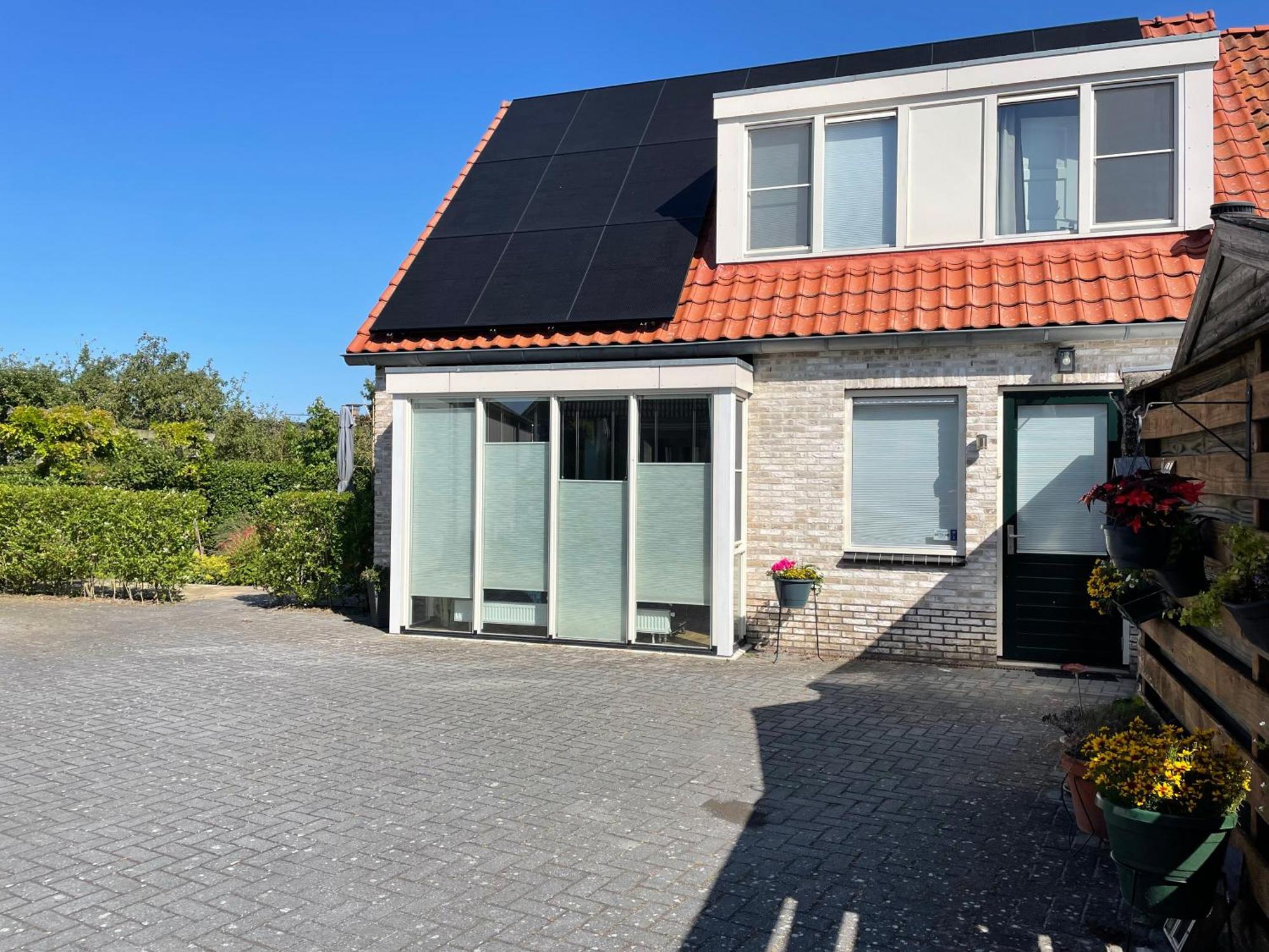 Genieten In Een Luxe Vakantiewoning, Dichtbij Het Ijsselmeer En Strand Villa Warns Exterior foto