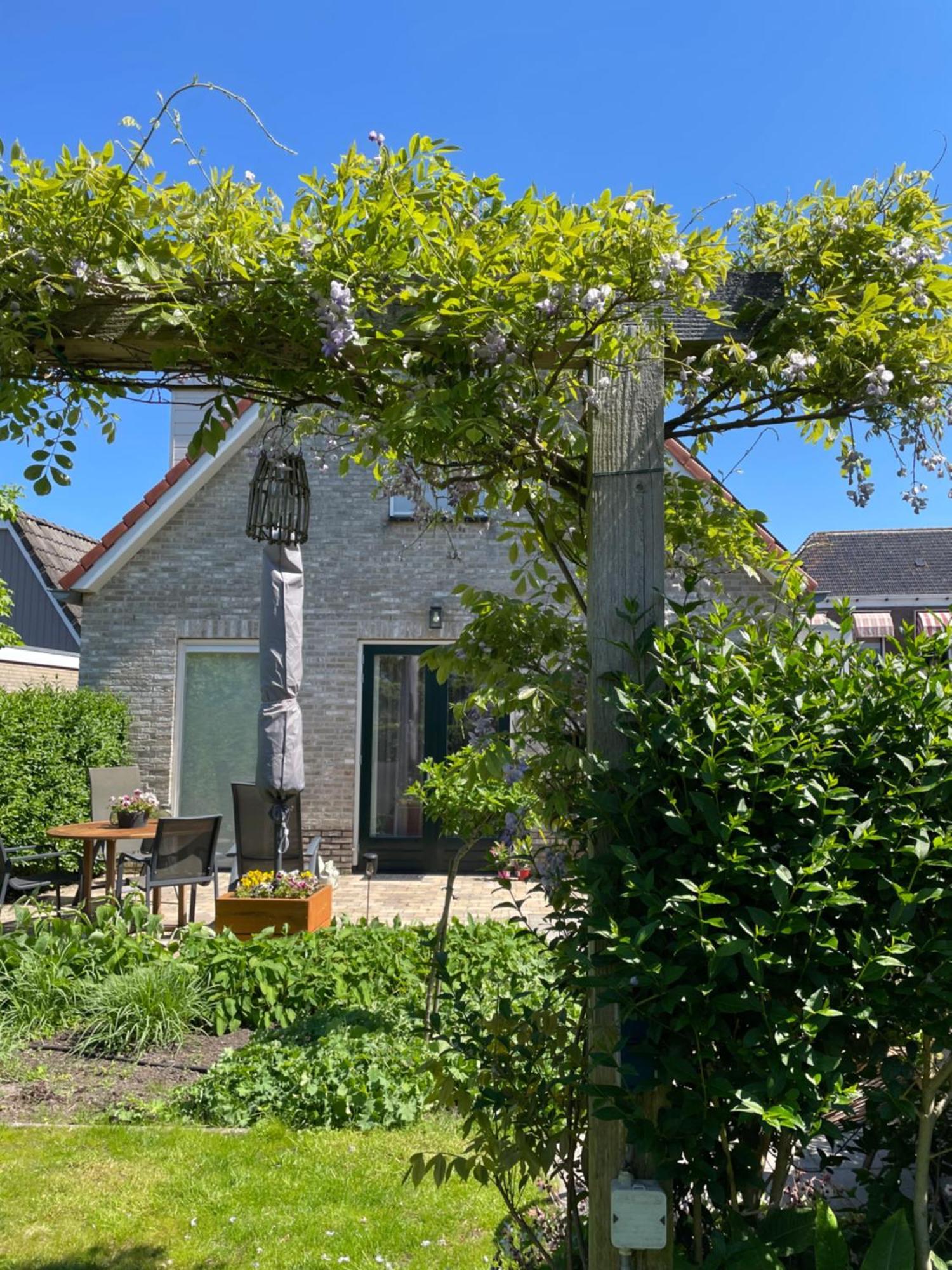 Genieten In Een Luxe Vakantiewoning, Dichtbij Het Ijsselmeer En Strand Villa Warns Exterior foto